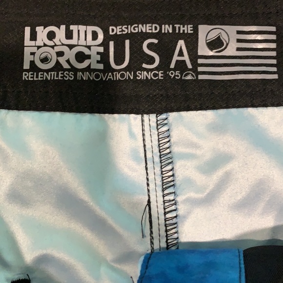 LIQUID FORCE SIZE 32 BRAND NEW SWIM TRUNKS - Picture 6 of 8
